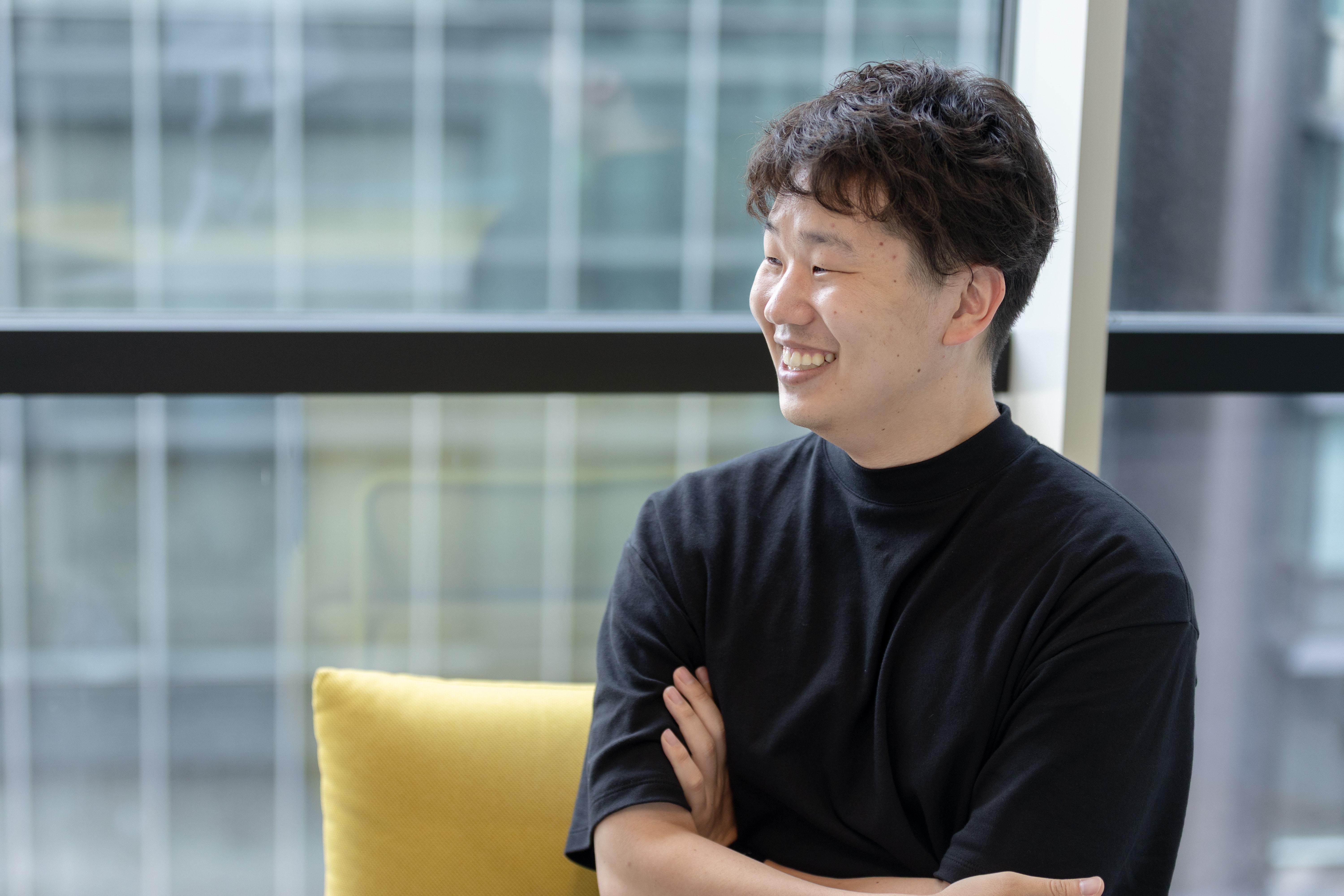 顧客との対話でゴールを磨き、チームで価値を最大化。若きPMがアオラナウで掴んだ仕事の醍醐味。のサムネイル画像