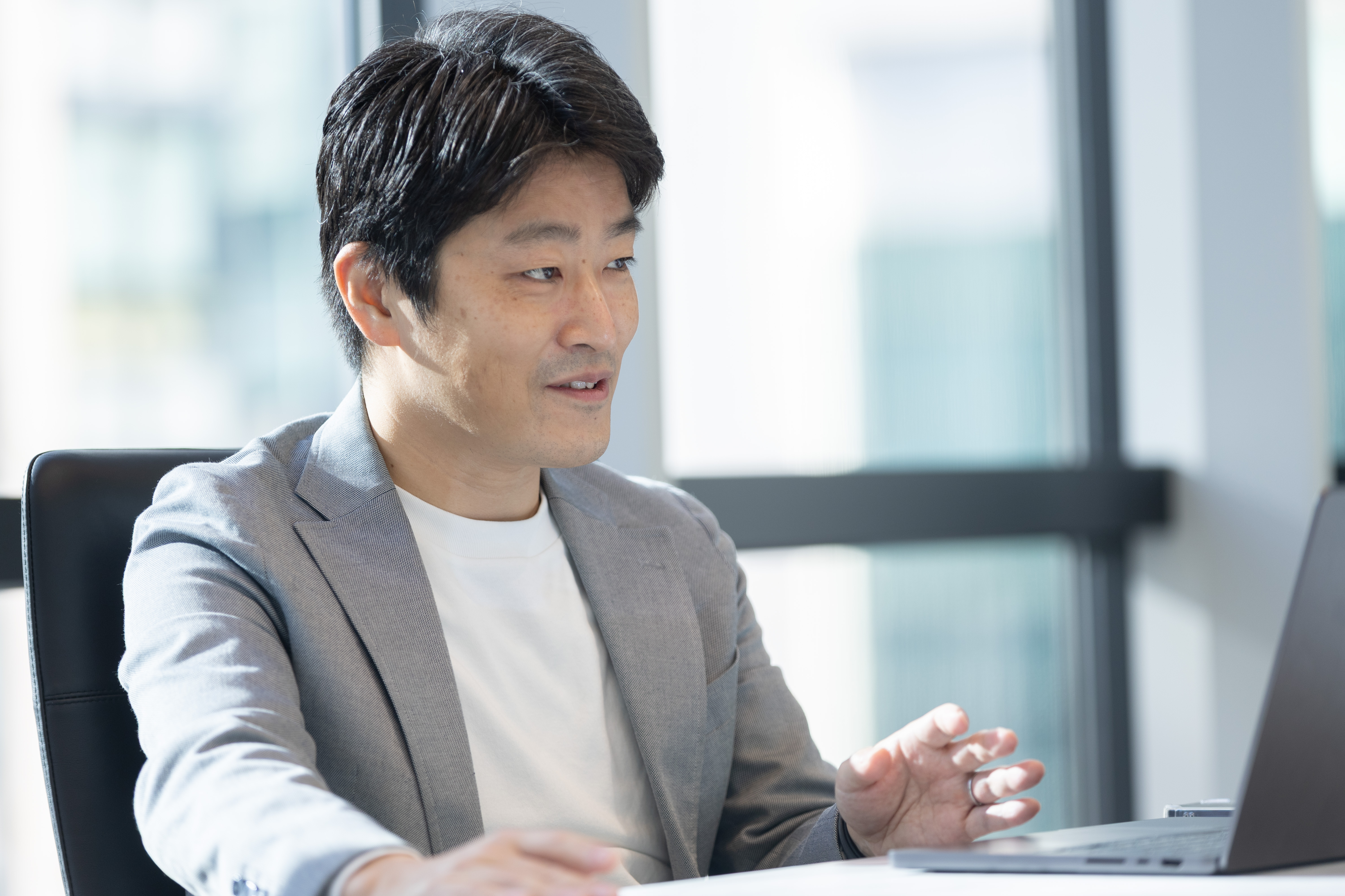 「絵に描いた餅」はいらない。構想と実装、その両方を知るからこそ生み出せる価値がある。