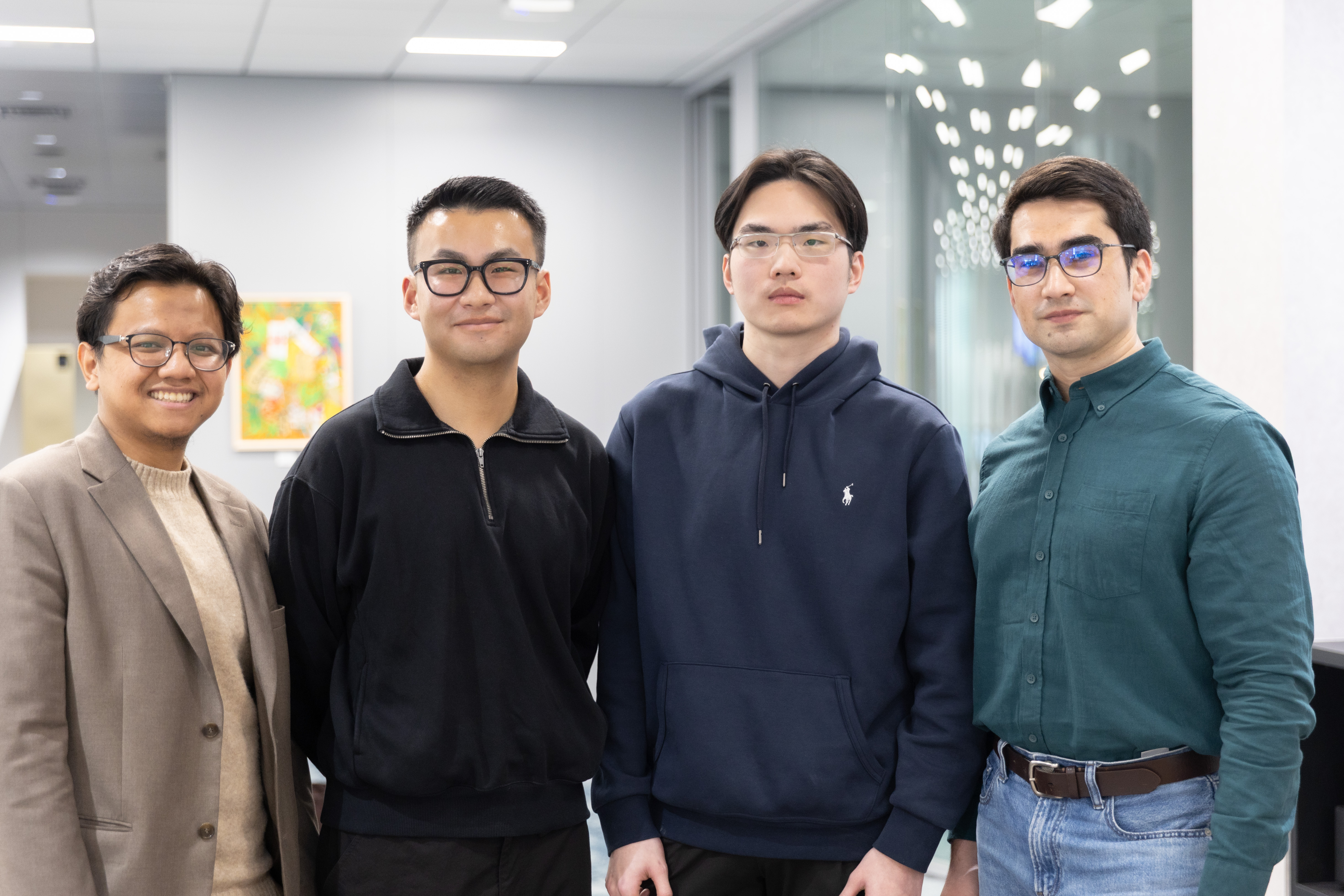 多様性が生む、圧倒的なスピード感。多国籍な4人が語るアオラナウのリアル